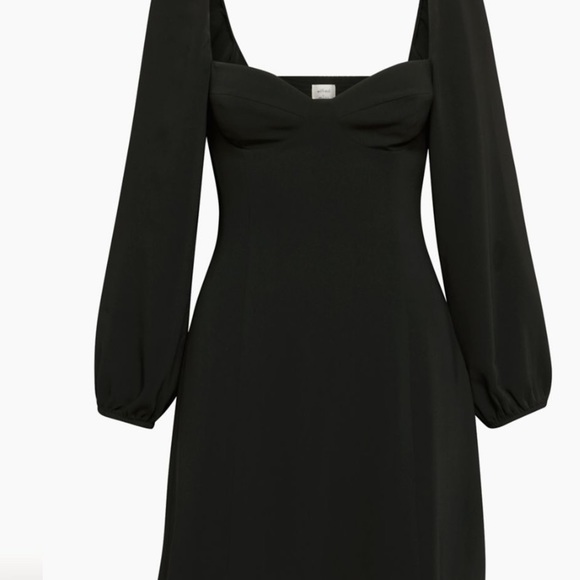 Aritzia Novella dress in lilac colour - Picture 8 of 10